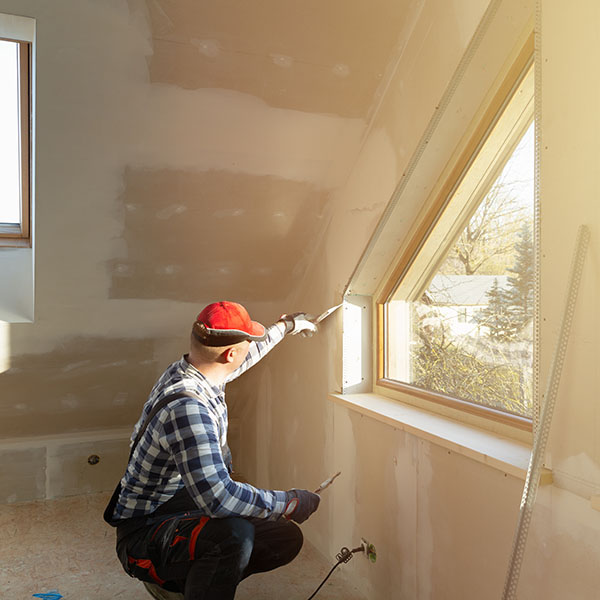 Poser du placo au plafond beton