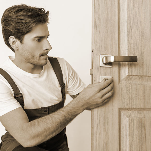 Comment reparer une porte en bois