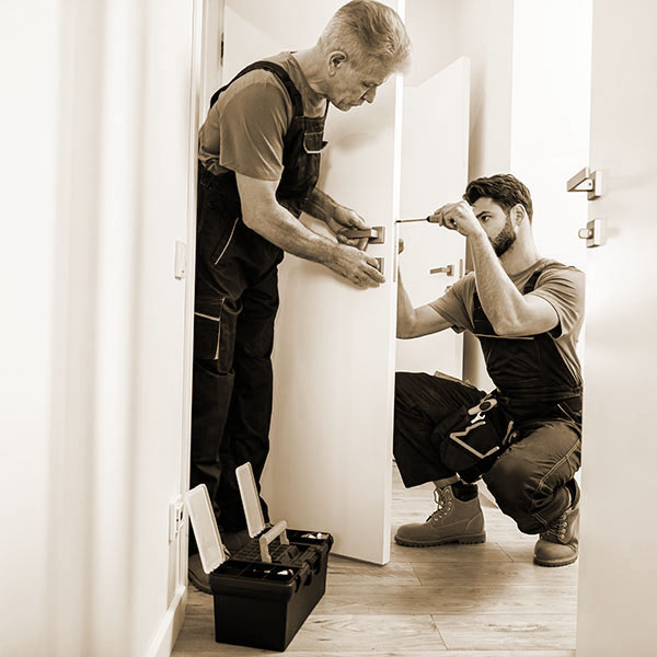 Reparer bas de porte en bois pourri